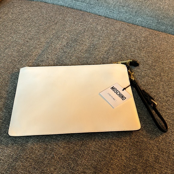 MOSCHINO leather pouch 13x6 brand new with tags - Picture 3 of 4
